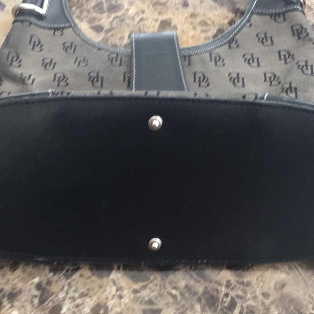 Dooney &. Bourke bag